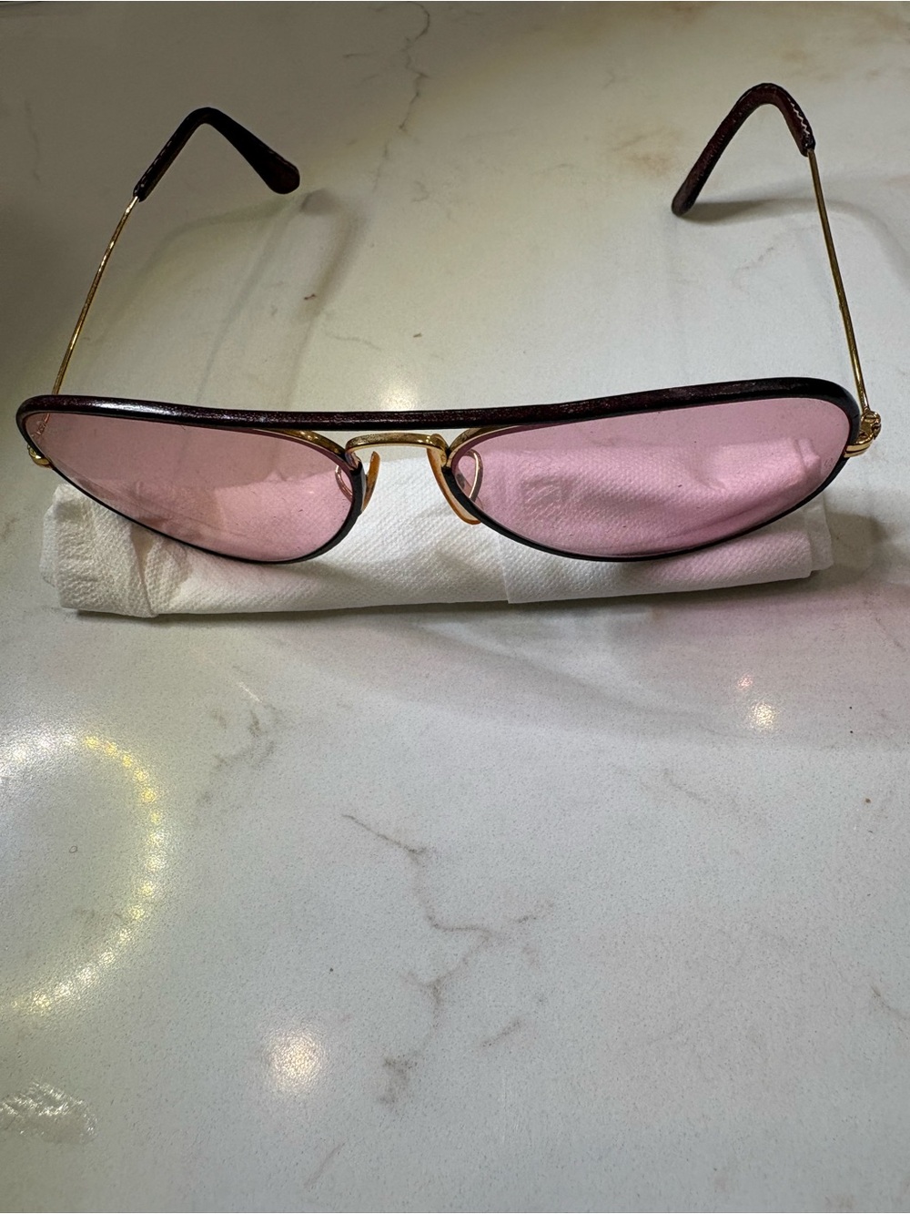 Ray-Ban Women's Gold Frame leather wrap. Pink Lens Slim classic design